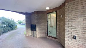 Photo 17- click for photo gallery